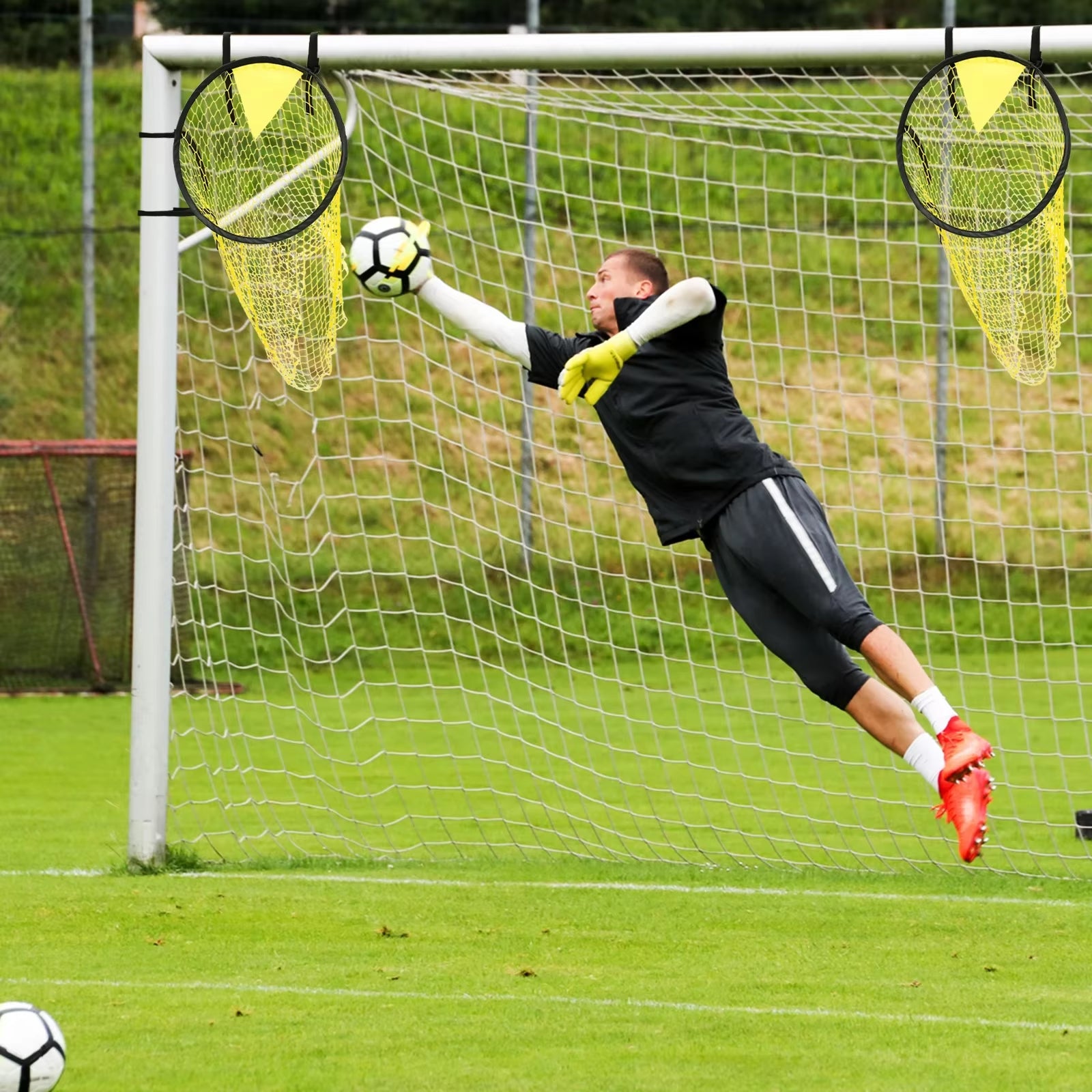 2Pcs Football Target Net Foldable Football Training Net Set Soccer Training Equipment for Football Game Design Target Training